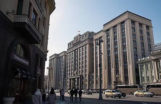 Бизнесу в России пообещали льготы за раздачу продуктов