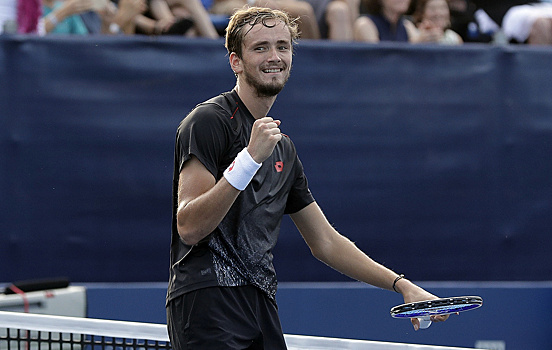 Медведев вышел в финал турнира ATP в Токио
