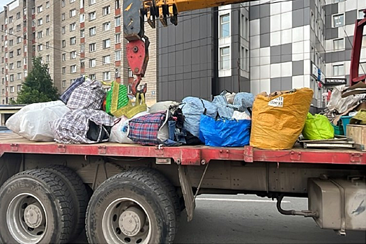 В Новосибирске у продавцов изъяли 80 сумок бывшей в употреблении одежды