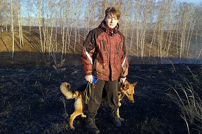Семиклассник Артем Перков и его собака спасли поселок Линево от огня