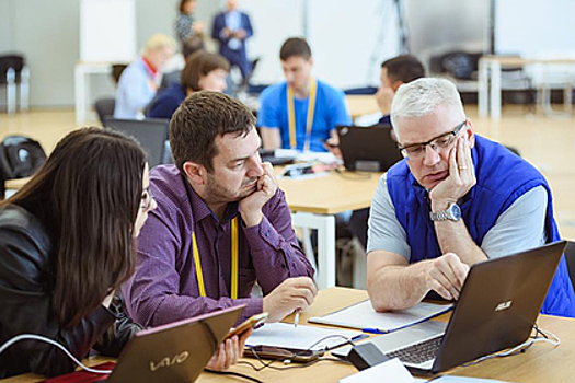 «Газпром нефть» и «Россия - страна возможностей» займутся специалистами Индустрии 4.0