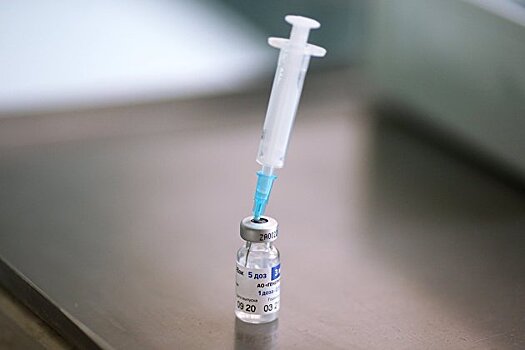 Минздрав рассказал, кому не стоит делать прививку от COVID