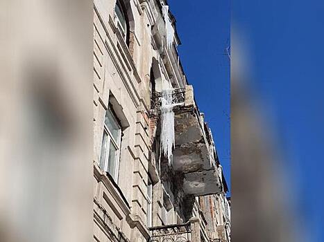 30 сантиметров снега - предел: требования к уборке крыш в Забайкалье