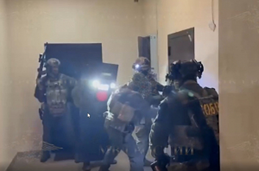 Полицейские задержали подозреваемых в убийстве супружеской пары, совершенном в одной из стран Ближнего Востока