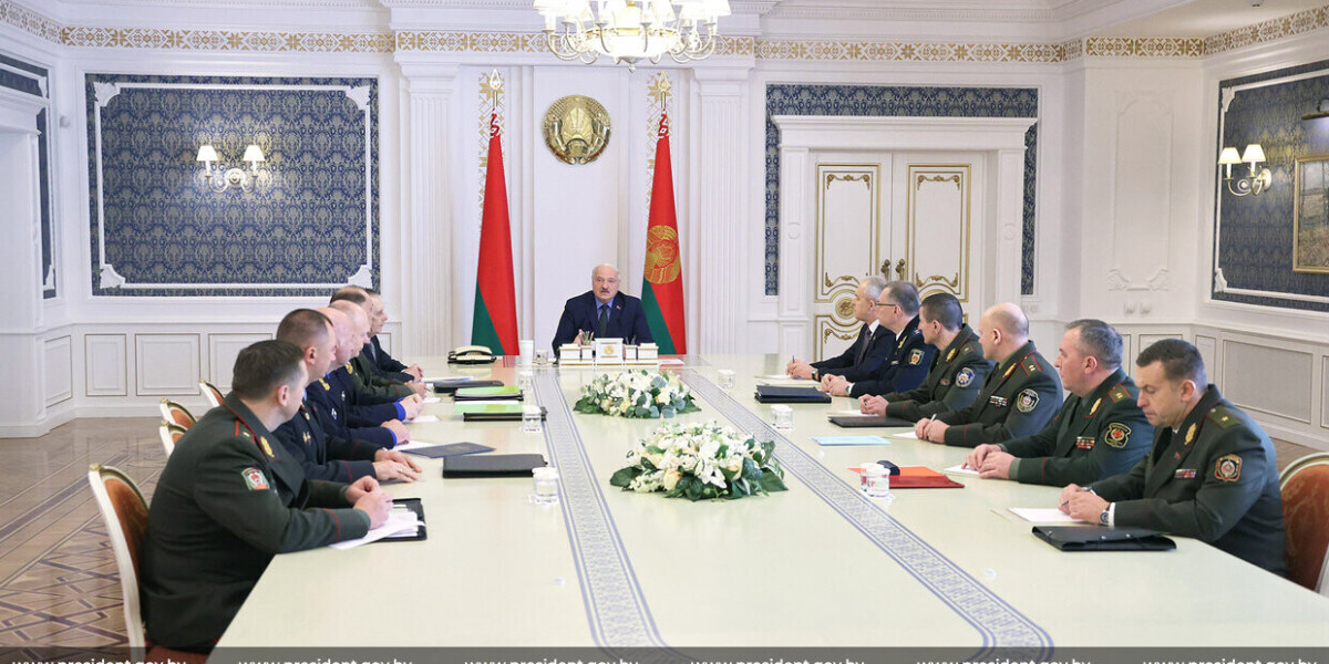 Лукашенко поручил усилить роль прокуратуры в качестве надзорного органа