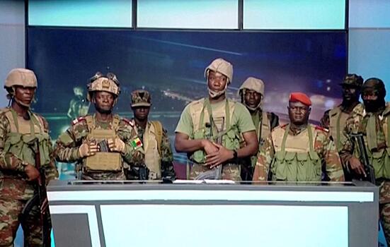 24 Heures au Benin: лидер мятежников в Бенине находится в бегах