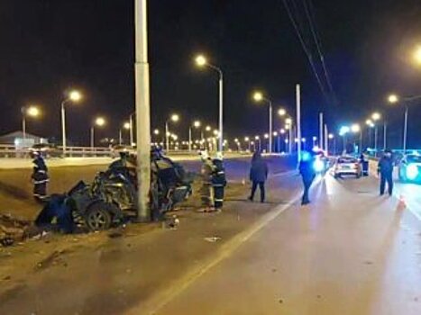 В Уфе 38-летняя женщина погибла за рулем иномарки