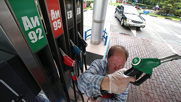 Повышение цен: почему в России возник дефицит бензина