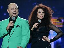 Поклонники попросили Потапа и Настю Каменских привезти из медового месяца ребенка