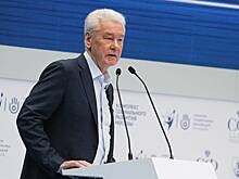 Сергей Собянин поздравил с днем рождения президента фонда «Холокост» Аллу Гербер
