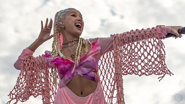 Клава Кока призналась, что ее новый роман длится три месяца