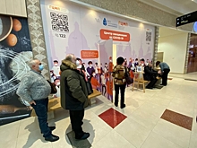 В Петербурге открылись пункты вакцинации в торговых центрах
