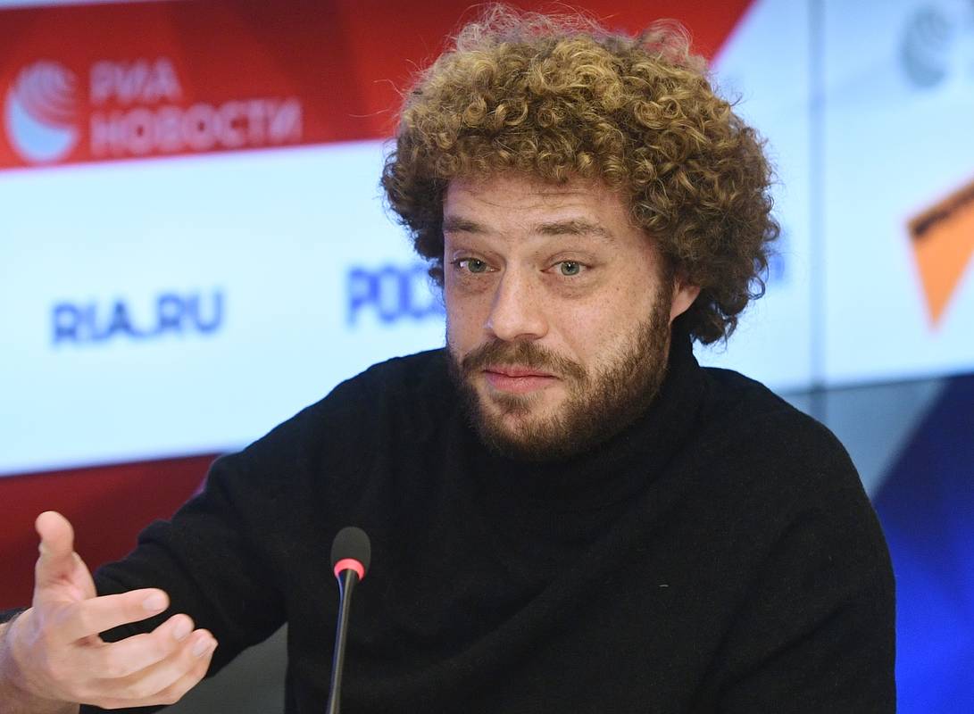 Популярный блогер-иноагент заявил о силе российского паспорта