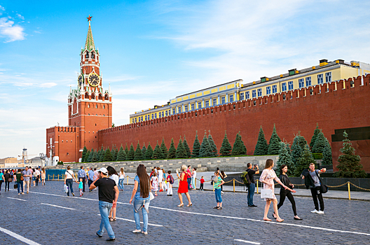 Иностранцам рассказали о тонкостях посещения России