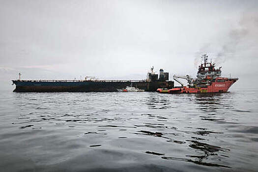 Власти Болгарии выделили 600 тысяч евро на буксировку танкера Kairos