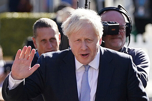 Премьер Британии Джонсон отменил COVID-паспорта и масочный режим после скандала с вечеринками