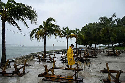 CNN: число жертв урагана "Иен" во Флориде превысило 40 человек