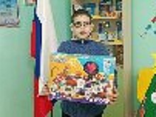 Личный состав аппарата директора и аппарата заместителей директора во главе с начальником Управления делами ФСИН России генерал-майором внутренней службы Дмитрием Шароватовым принял участие в благотворительной акции "Елка желаний"