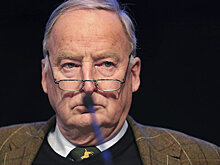 Немецкого политика оставили без штанов