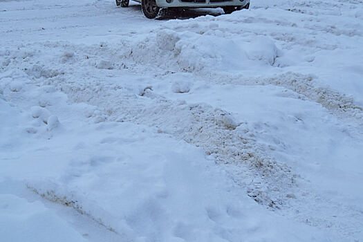 Автобус с пассажирами дважды съехал с дороги на опасном участке в Кузбассе