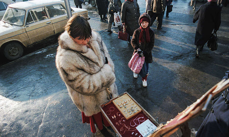 Кооператоры во время торговли на Кузнецком мосту, 1991 год