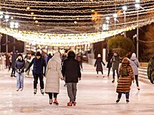 В Парке Горького и на ВДНХ начнут работать катки