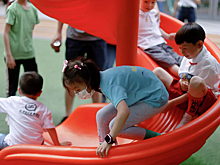 Власти КНР вводят налог на презервативы ради роста рождаемости