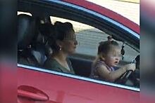 Автоледи с ребенком за рулем возмутила жителей Перми
