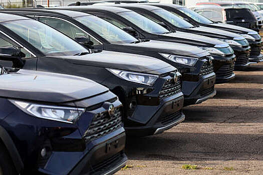 Глава Росстандарта Шалаев: запрещать праворульные машины в РФ не планируется