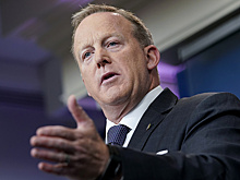 Спайсер объявил новые санкции вне закона