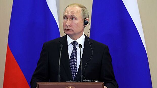 Деятельность Путина одобряют более 63% россиян, показал опрос