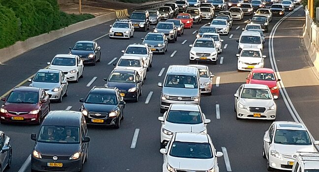 В США зафиксировали бум продаж моделей класса люкс