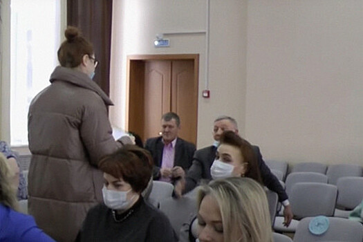 В Новосибирской области психиатрическая бригада приехала за депутатом во время заседания