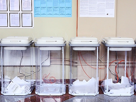 "Голос": Депутатов обязали привести по 20 избирателей на голосование по поправкам