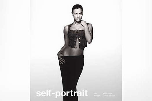 Ирина Шейк в тугом корсете из денима снялась для рекламной кампании Self-Portrait