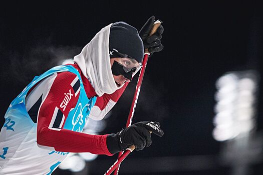 Лыжное двоеборье на Олимпиаде-2022: фаворит соревнований из Норвегии перепутал повороты и упустил верное золото