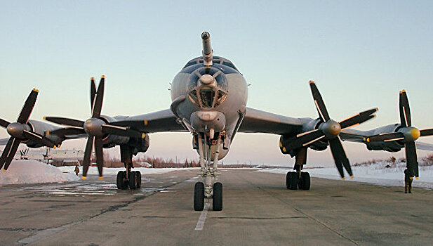 Снятый с вооружения ВМС Индии самолет Ту-142 превратят в музей