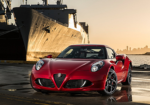 Компания Alfa Romeo отказалась от купе 4C