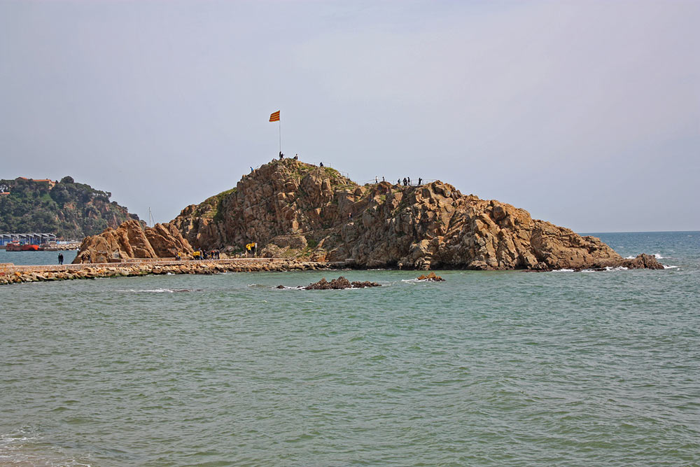 Скала Sa Palomera, Бланес, Коста Брава, Испания, Европа
