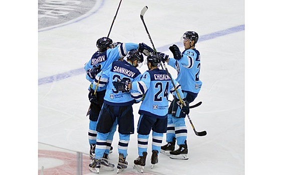 «Сибирь» на выезде сенсационно разгромила действующего чемпиона КХЛ