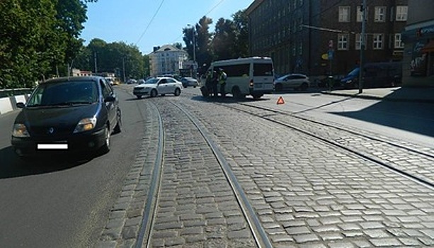 На пр. Мира в ДТП с маршруткой пострадала пассажирка