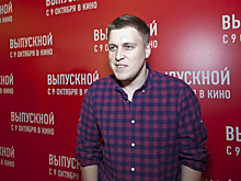«За эти бабки могли съездить на концерт Адель»: комик Незлобин рассказал, сколько потратил на Burning Man