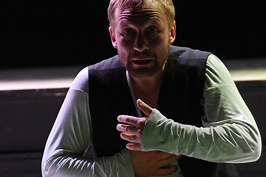 Три российских актера и режиссер включены в украинский "черный список"