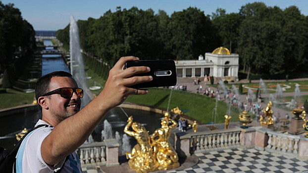 В Петергофе появится бесплатная парковка для туристических автобусов