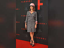 Актриса Пенелопа Крус вышла в свет в кепке таксиста