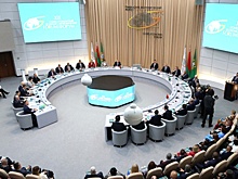 Гомель: На берегах Сожи поднят флаг экономического форума