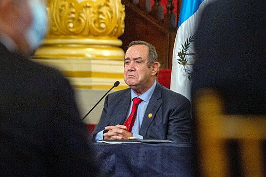 Кортеж президента Гватемалы попал под обстрел