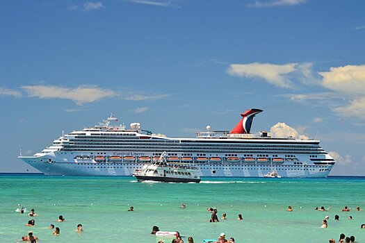 Carnival Cruise Lines ужесточила масочный режим на своих круизных лайнерах