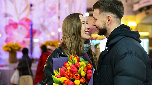 Россияне рассказали, какую зарплату в идеале должен получать супруг