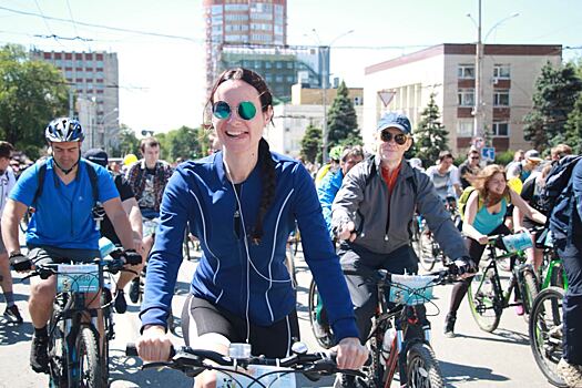 Общегородской велопробег, акробатический рок-н-ролл, лекция о Хокинге: семь вечеров в Ростове